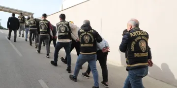 Antalya’da sahte savcı ve polis operasyonunda 6 tutuklama