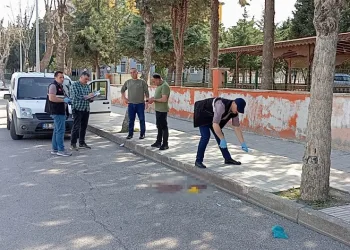 Bıçaklı saldırıya uğrayan çocuk ağır yaralandı