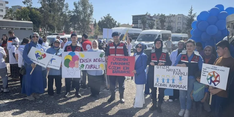 Osmaniye’de dünya otizm farkındalık günü yürüyüşü