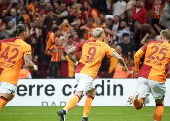 Mauro Icardi gol krallığı yarışında Edin Dzeko’yu yakaladı