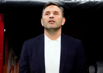 Galatasaray Teknik Direktörü Okan Buruk: “Kimle çıkar, ister çıkmaz rakibimizin kararı”