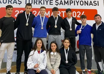 Şampiyonadan 7 madalya ile dönen sporcular başarıya imza attı