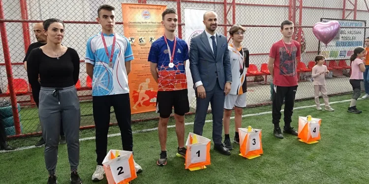 Kütahya’nın Tavşanlı ilçesinde oryantiring yarışı
