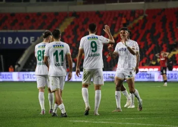Alanyaspor bu sezon ilk kez üst üste dört galibiyet aldı