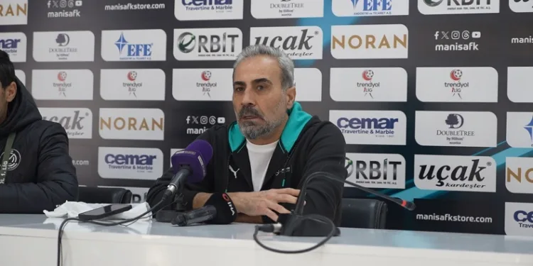 Manisa FK, Mustafa Dalcı ile yolları ayırdı