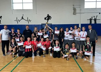 Badminton şampiyonları belli oldu