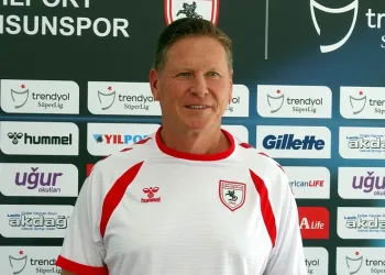 Samsunspor Teknik Direktörü Markus Gisdol: “Sahaya odaklanmamız ve çok çalışmamız gerekiyor”
