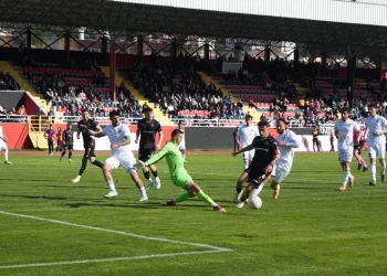 TFF 2. Lig: GMG Kastamonuspor: 5 – Uşakspor: 1