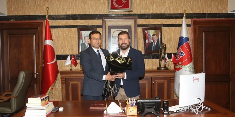 Sındırgı’da yeni Başkan Serkan Sak göreve başladı