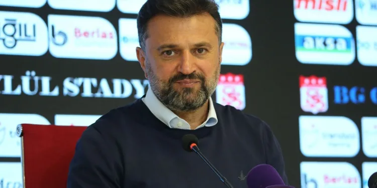 Sivasspor Teknik Direktörü Bülent Uygun: “Ligde kalmayı garantiledik”