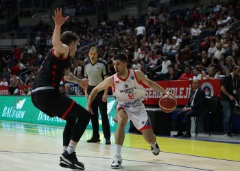 Bahçeşehir Koleji finalde
