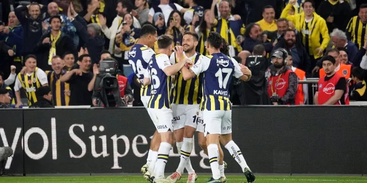 Fenerbahçe’den 20 maçlık yenilmezlik serisi