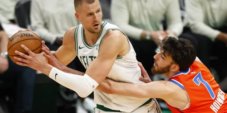 NBA’de Boston Celtics, Oklahoma galibiyetiyle liderliği garantiledi