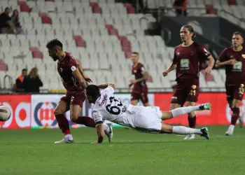 Altay, umut tüketti