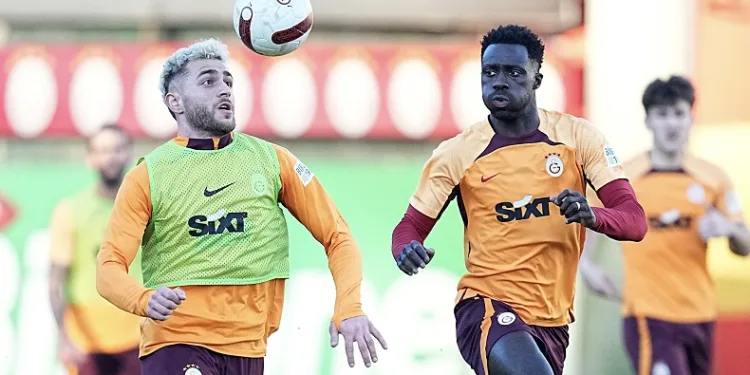 Galatasaray, Fenerbahçe maçı hazırlıklarını sürdürdü