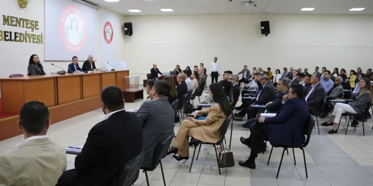 Menteşe Belediyesinin yeni üyeleri ilk toplantısını yaptı