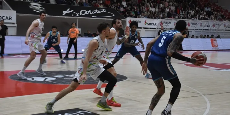Basketbol Süper Ligi: Aliağa Petkimspor: 96 – Türk Telekom: 94