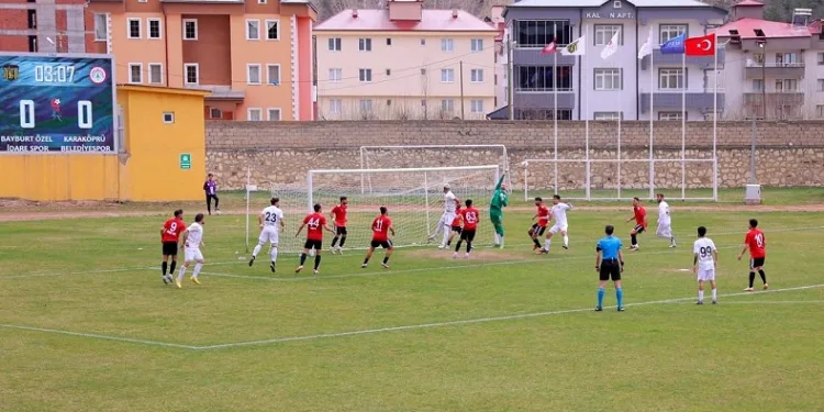 3. Lig; Bayburt Özel İdare Spor – Karaköprü Belediyespor: 0-0