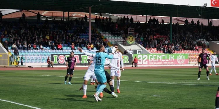 TFF 2. Lig: Isparta 32 Spor: 1 – 24 Erzincanspor: 1
