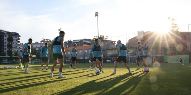 Alanyaspor, Galatasaray maçı hazırlıklarına başladı