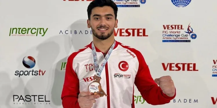 Göztepe’nin Efe’si 3 madalya kazandı