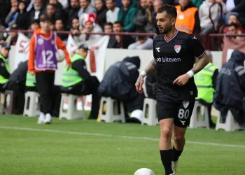 Elazığspor’da Beykan Şimşek cezalı duruma düştü