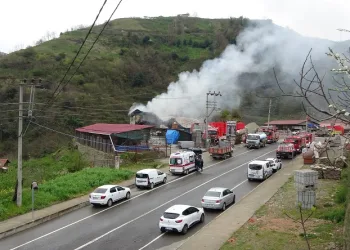 Trabzon’da korkutan yangın