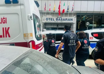 Bilecik’te kavga eden husumetli şahıslar yaralandı