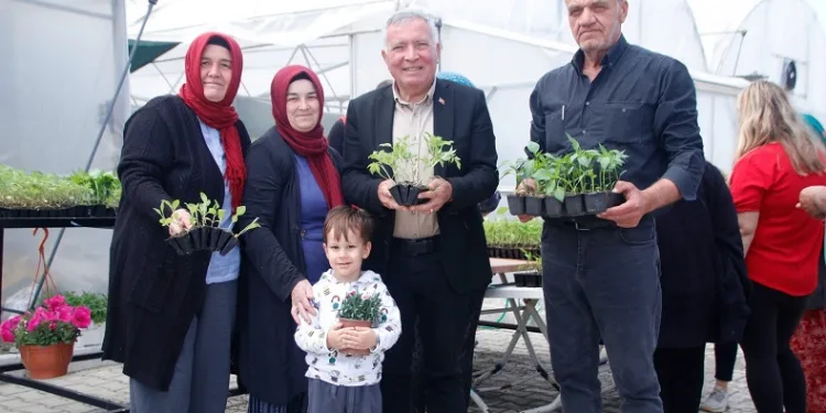 Honaz Belediyesi’nin hedefi 1,5 milyon fideyi üreticilerle buluşturmak
