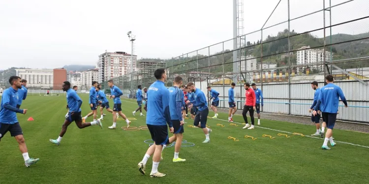 Çaykur Rizespor, Antalyaspor maçına hazırlanıyor