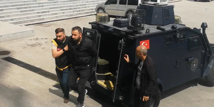 Hamile kardeşlerini öldüren 2 ağabey tutuklandı