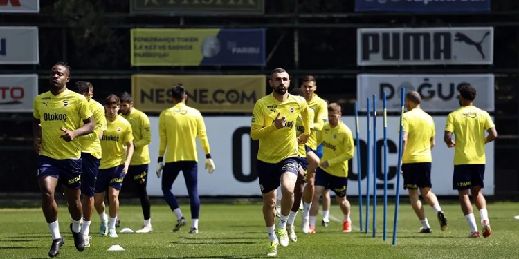 Fenerbahçe, Fatih Karagümrük maçı hazırlıklarına başladı