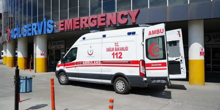 Erzincan’da 2 ayrı trafik kazasında 7 kişi yaralandı
