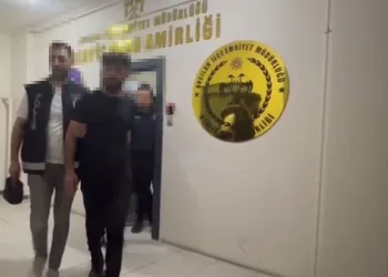 Avcılar’da evine girdikleri şahsı bağlayıp paralarını ve köpeğini çalan şahıslar yakalandı