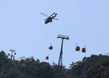 Antalya’da teleferik operasyonu 23 saatte tamamlandı, 174 kişi kurtarıldı
