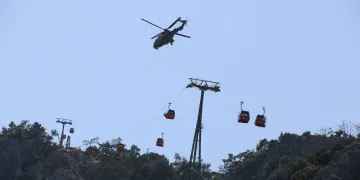 Antalya’da teleferik operasyonu 23 saatte tamamlandı, 174 kişi kurtarıldı
