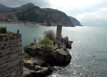 Amasra 8 günde nüfusunun 100 katı turist ağırladı