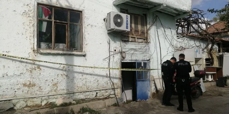Isparta’da bir kişi evinde ölü bulundu