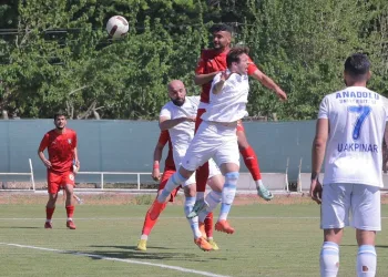 TFF 3. Lig: Efeler 09 SFK: 1 – Anadolu Üniversitesi: 1