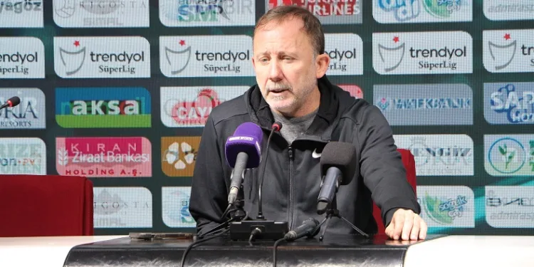 Antalyaspor Teknik Direktörü Sergen Yalçın: “Bizim için çok sağlıklı bir oyun olmadı”