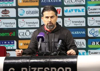 Çaykur Rizespor Teknik Direktörü İlhan Palut: “Taraftarımızın önünde güzel bir galibiyete imza attık”