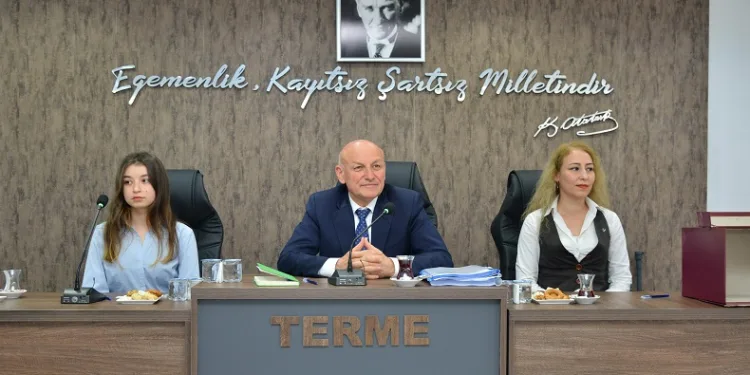 Terme Belediye Başkanı Şenol Kul: “İlçemizi yarınlara taşıyacak kararlara birlik ve beraberlik içinde imza atacağız”