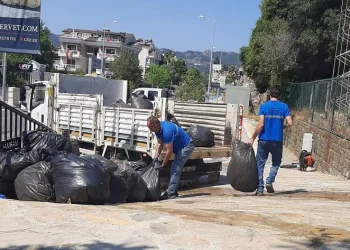 Marmaris’te 9 günde bin 400 ton atık toplandı