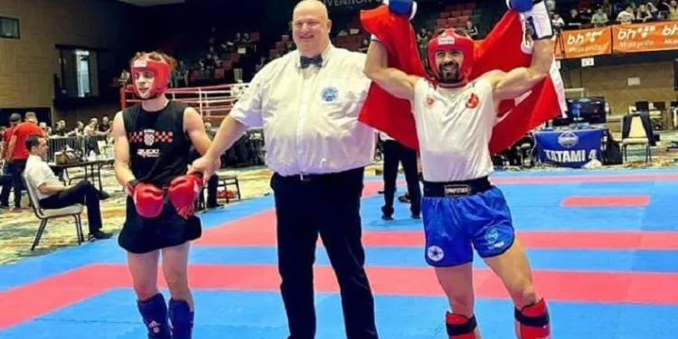 Erzurum Büyükşehir Belediye Başkanı Mehmet Sekmen’den şampiyona kutlama