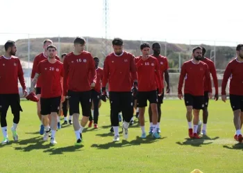 Sivasspor’da Fenerbahçe hazırlıkları başladı