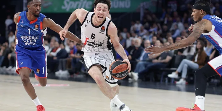 THY EuroLeague: A. Efes: 64 – Virtus Bologna: 67