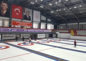 Erzurum’da curling heyecanı