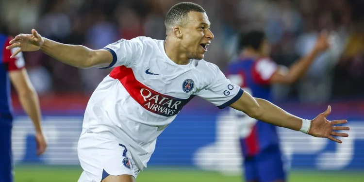 Mbappe, Shevchenko ve Ibrahimovic’i yakaladı