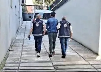 Balıkesir’de yabancı uyruklu göçmen kaçakçısı yakalandı