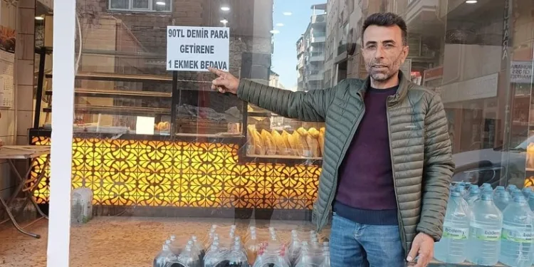 90 lira bozuk para getirene 1 ekmek bedava